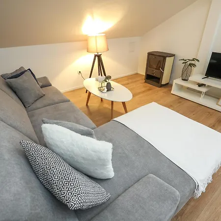 Lolly Apartament Zadar