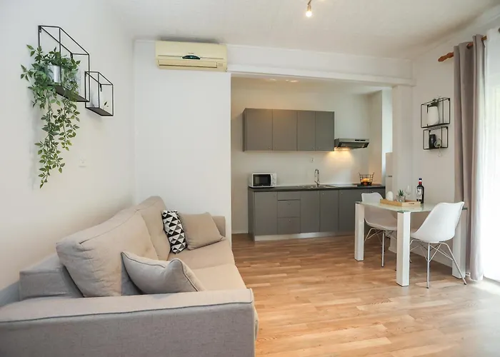 Lolly Apartment *