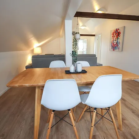 Lolly Apartment *