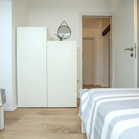 Lolly Apartment *