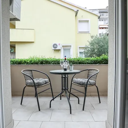 Lolly Apartment