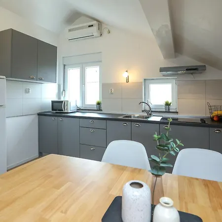 Apartment Lolly Zadar