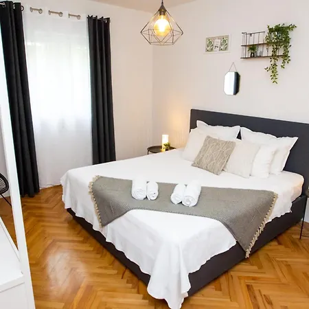 Apartment Lolly Zadar